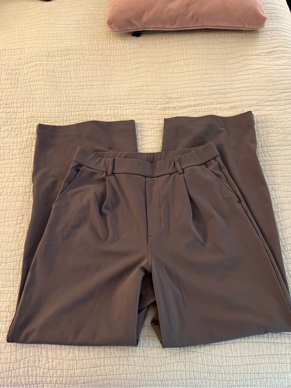Halara Dark Gray flex day stretch straight leg work pants with pockets - Picture 2 of 3